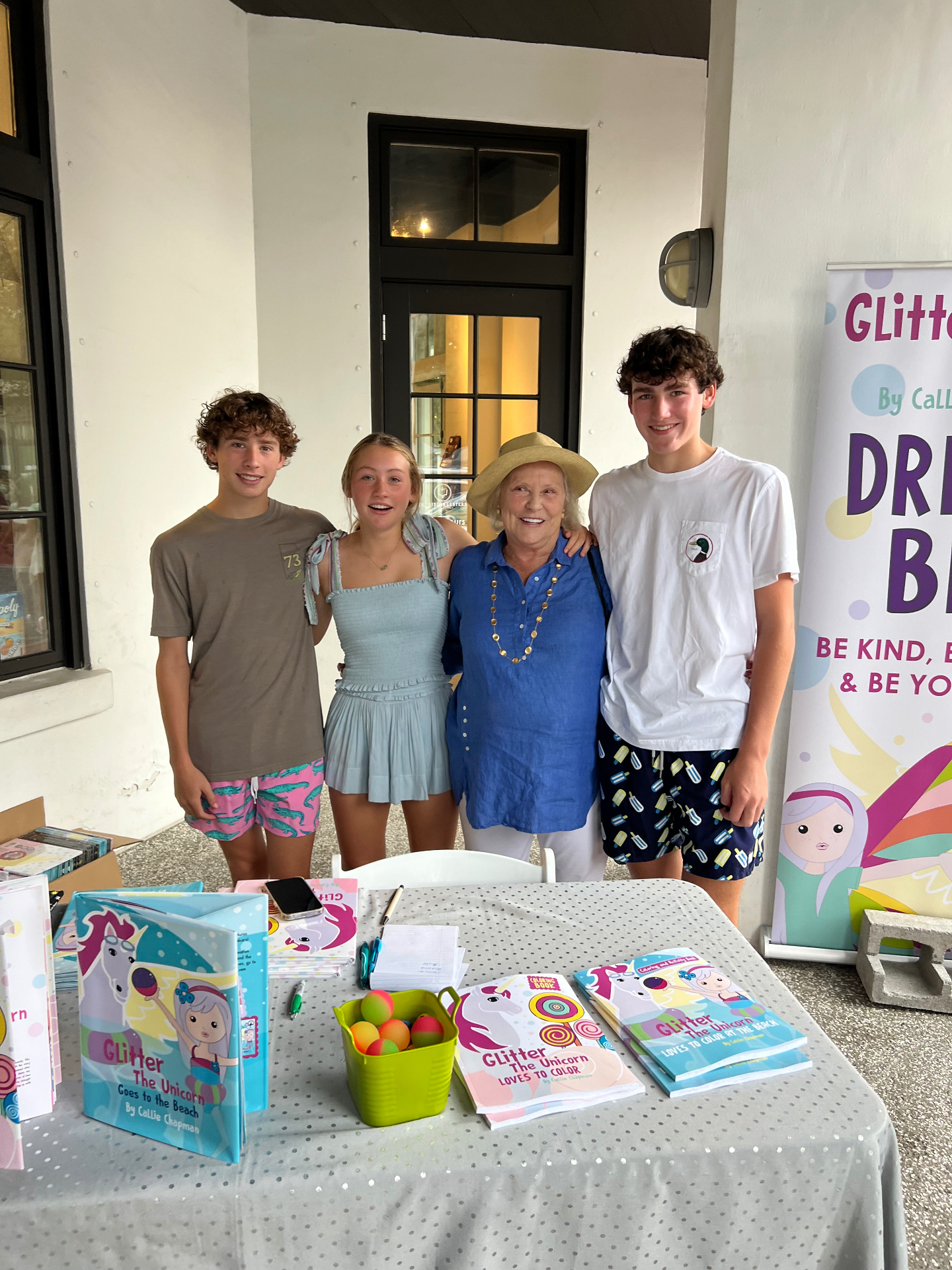Pop-up tour stop on the Florida coast